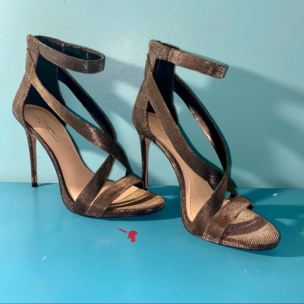 Vince camuto 8M 381/2